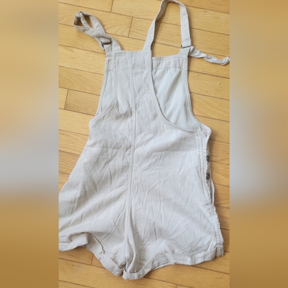 Hollister romper - Picture 3 of 3